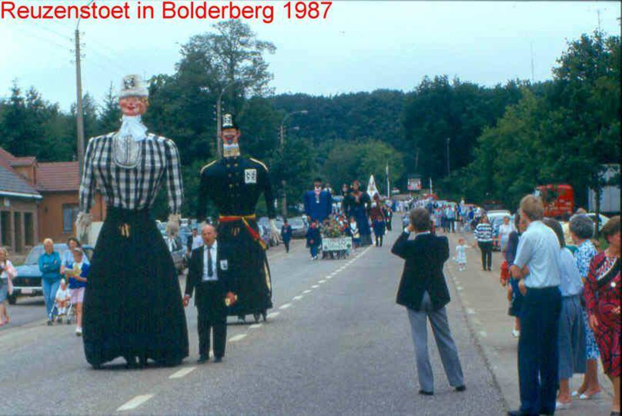Bolderberg nostalgie.... de reuzenstoet in 1987...
